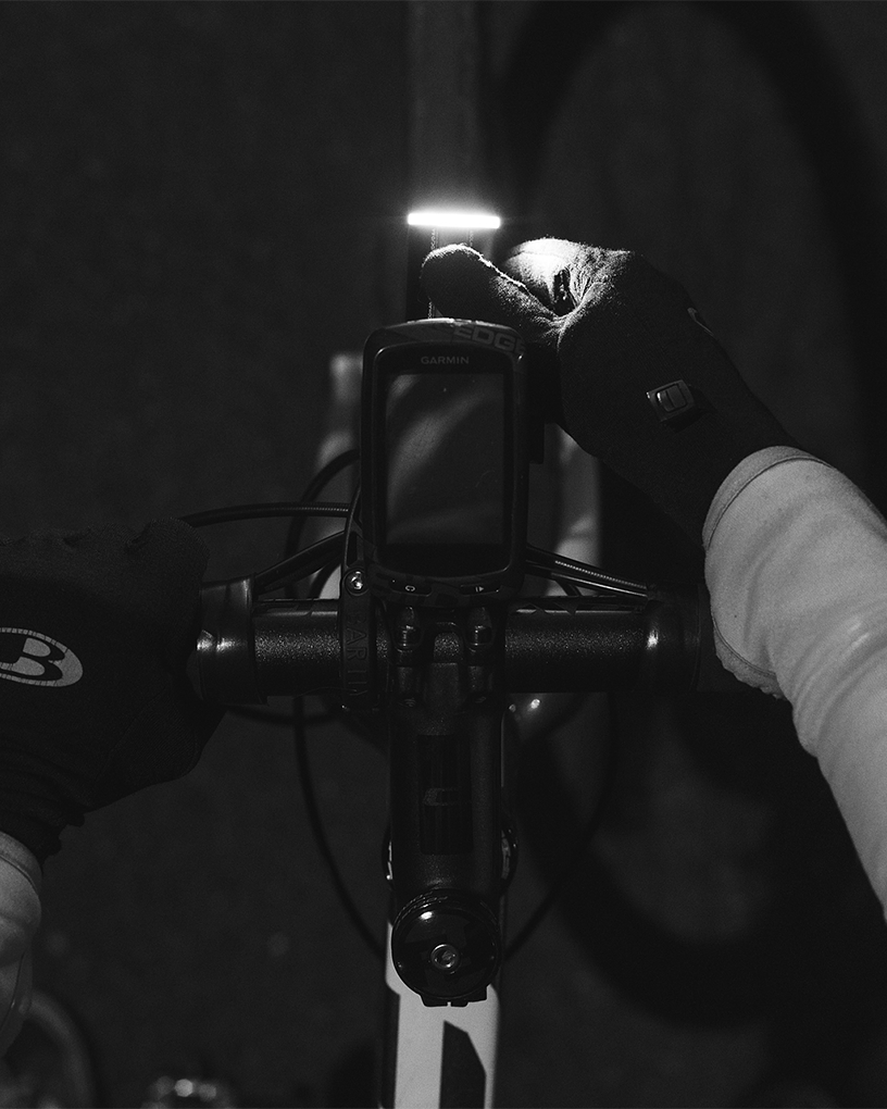 Knog PWR Rider Genopladelig Forlygte, 450 Lumen - Cykellygter med høj lysstyrke 6 Knog PWR Rider Genopladelig Forlygte, 450 Lumen - Cykellygter med høj lysstyrke - Image 4