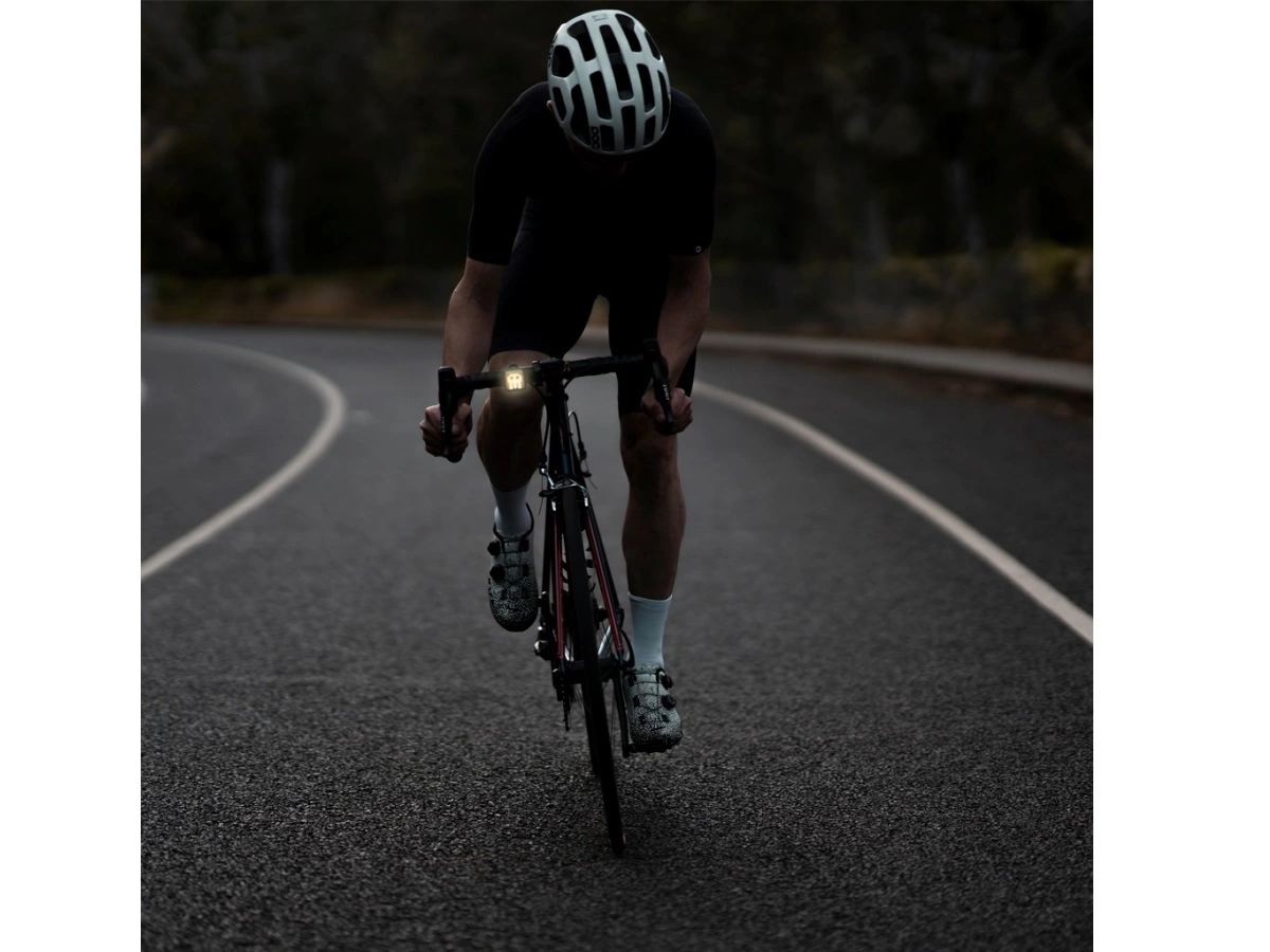 Knog Blinder Skull Genopladelig Forlygte, 200 Lumen - Cykellygte med Høj Lysstyrke 6 Knog Blinder Skull Genopladelig Forlygte, 200 Lumen - Cykellygte med Høj Lysstyrke - Billede 4