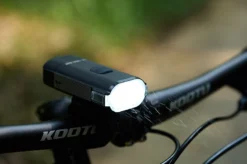 MOON Rigel Max Genopladelig Forlygte - 1500 Lumen Cykellygte -Specialized Salgsbutik DSC 6699